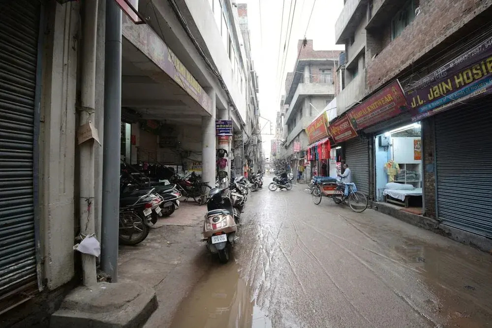 Hotel Arora Inn By OYO Rooms