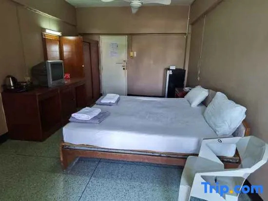 Двухместный номер Standard 2 отдельные кровати в DMa Hotel