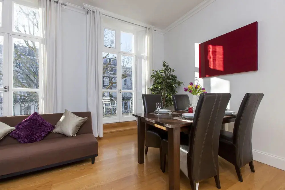 Club Living - Hyde Park & Paddington Apartments
