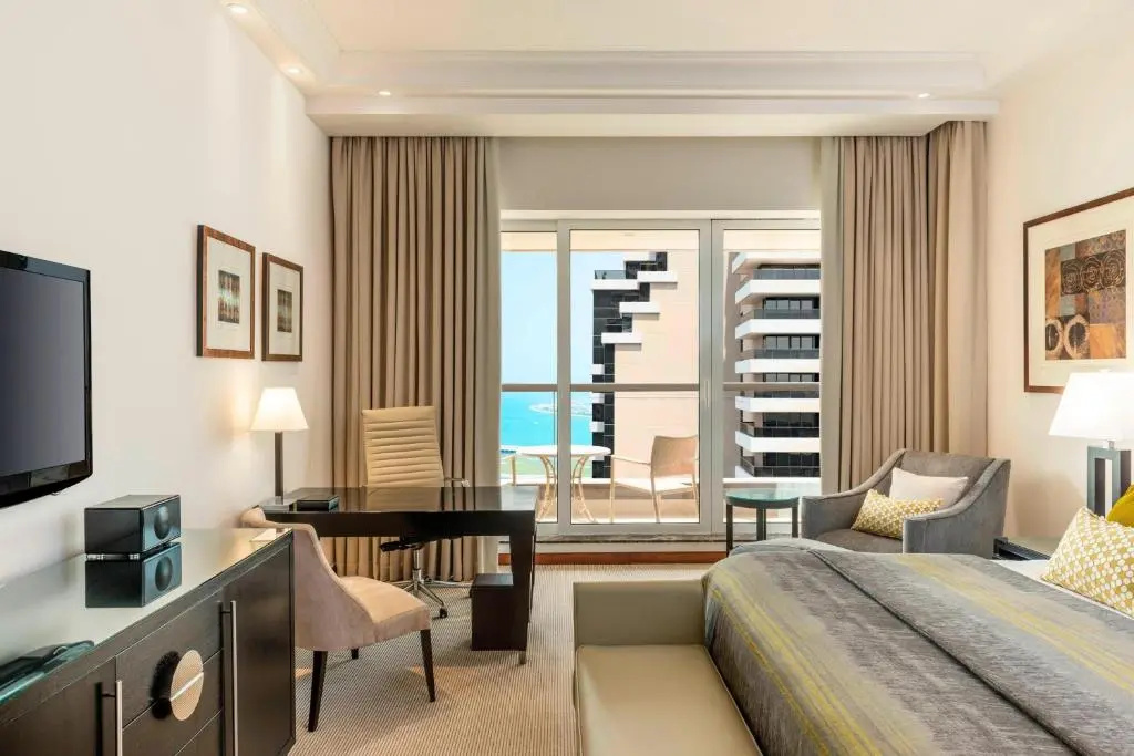 Двухместный номер Deluxe (двуспальная кровать) в Grosvenor House, a Luxury Collection Hotel, Dubai