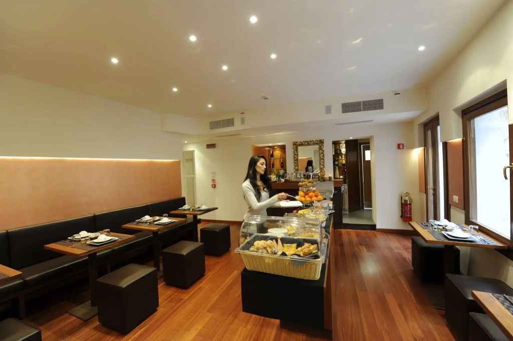 Hotel photo 19