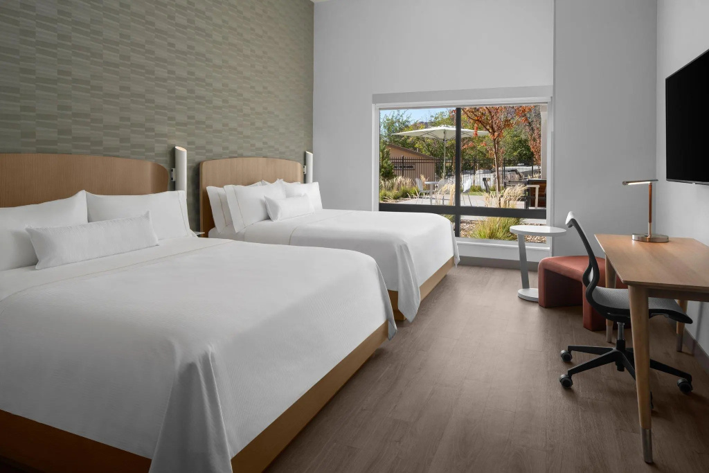 Standard Double room (full double bed)