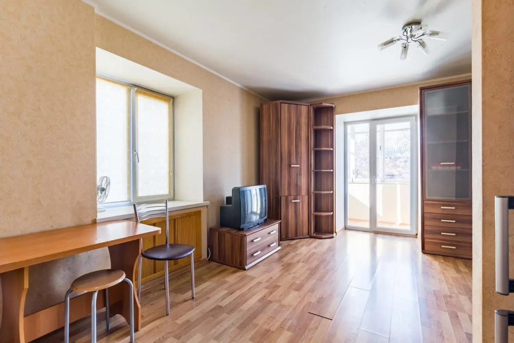 Most City area 1-bedroom apartment, central