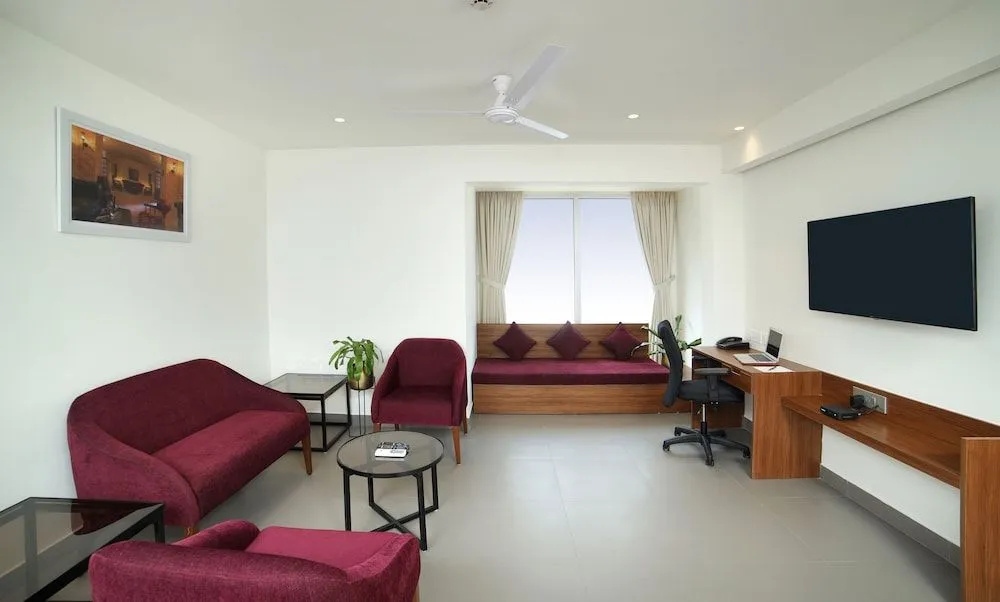 Lobby & Reception