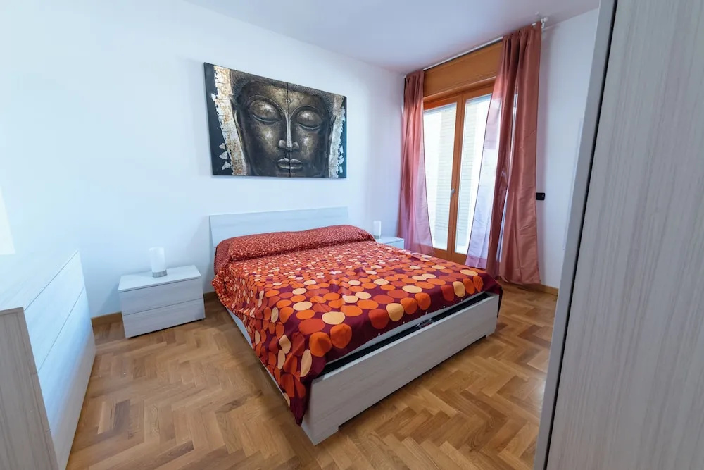 Casa Titty — 3