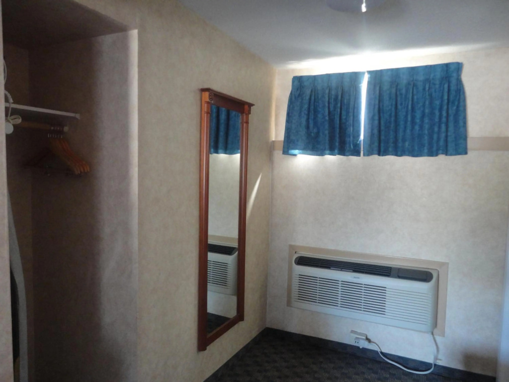 North Vancouver Hotel - фото 4