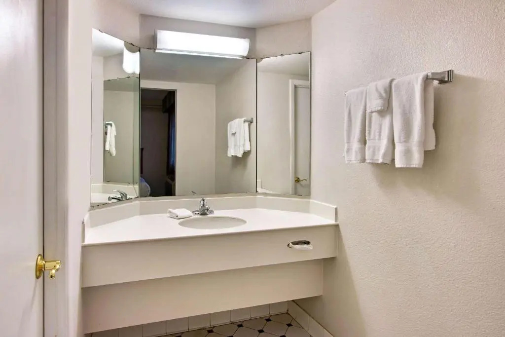 La Quinta Inn by Wyndham Albuquerque Airport - Chambres