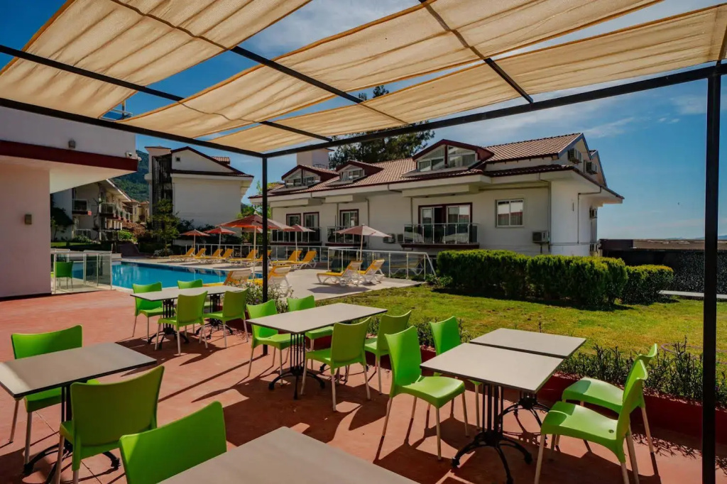 Sunshine Holiday Resort - Général