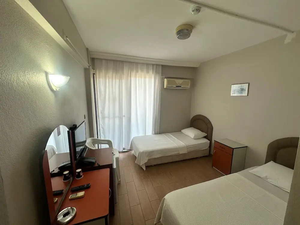 Standard Double room with balcony (twin beds)