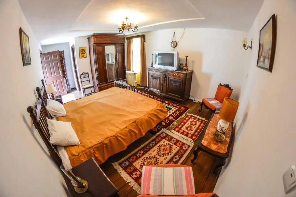 Comfort room