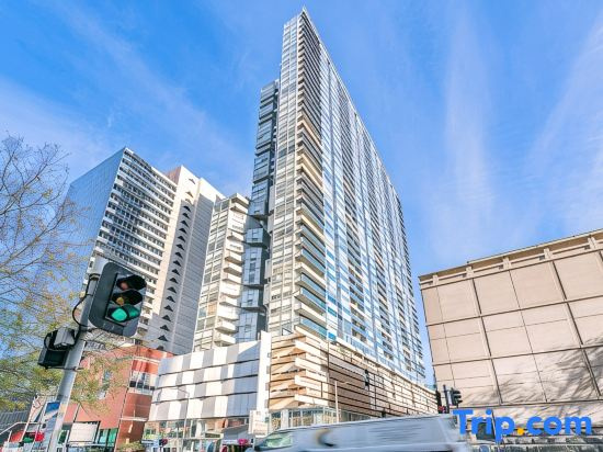 Lvl42 2b Apt With Free Parking In Cbd