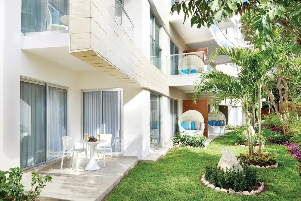 Epic Travelers Beach AlI Inclusive Hotel - Playa del Carmen by Go Travel Club