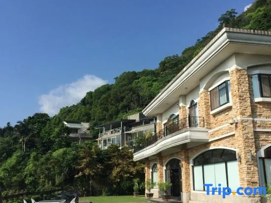 Cloudtop Landscape Hotel
