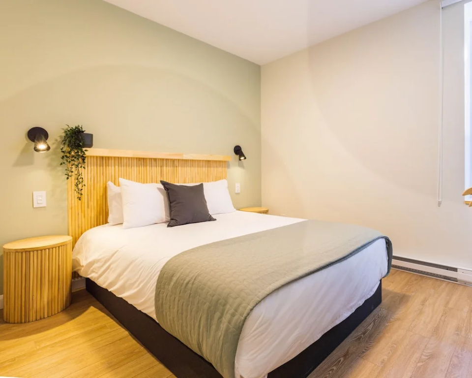Double Apartment with balcony (full double bed)