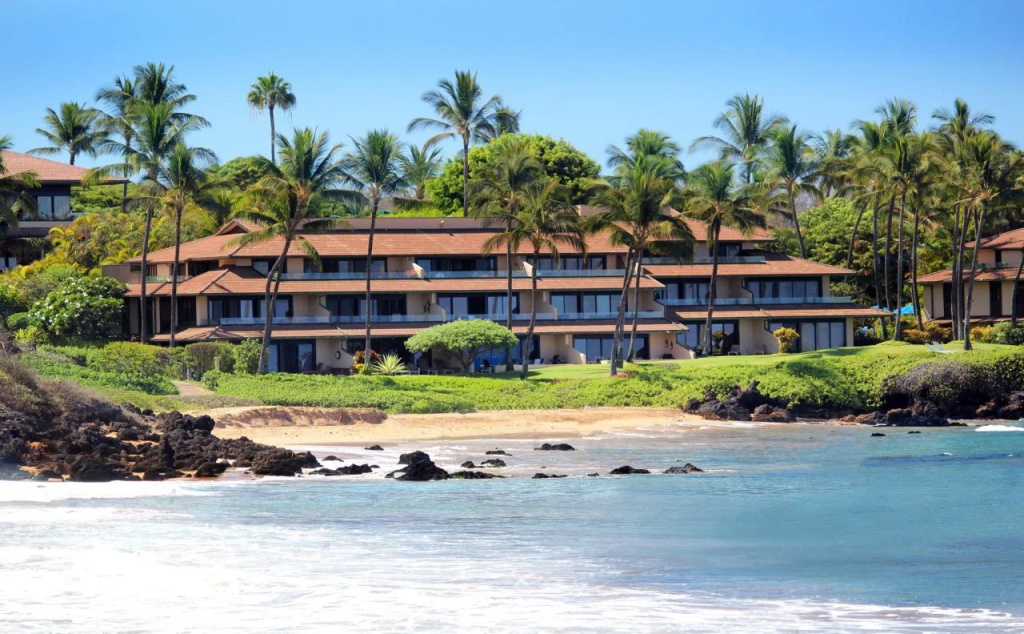 Beach & Waterfront