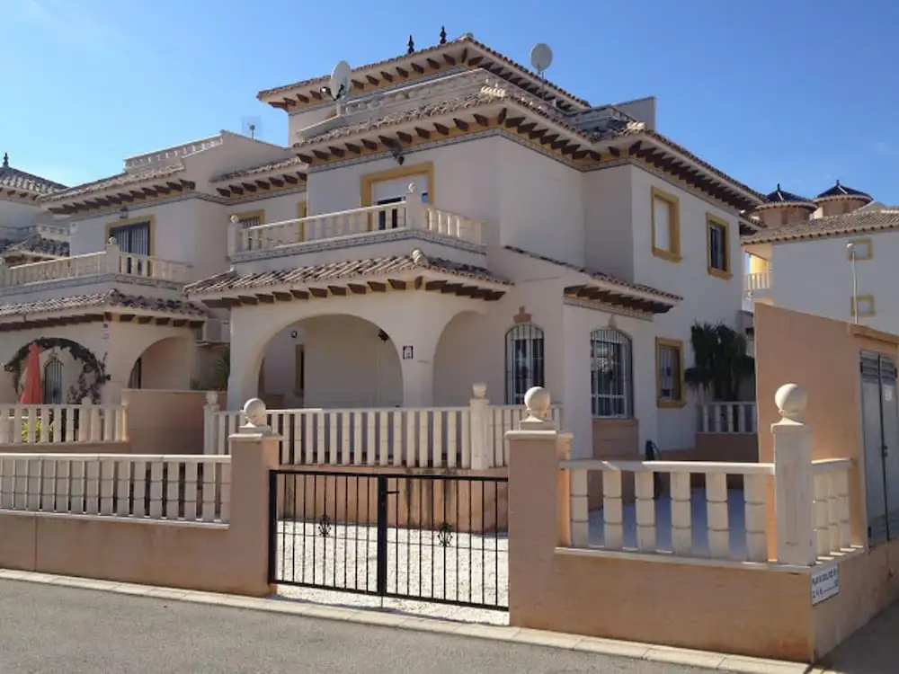 House With 2 Bedrooms In Orihuela With Pool Access And Terrace