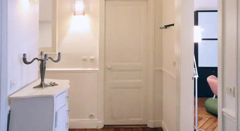 Descartes Apartment