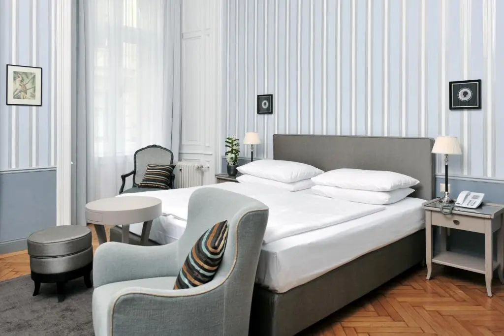 Standard Double room (full double bed)