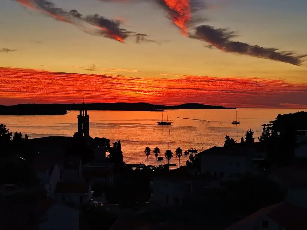 All About the Sea - Riviera House near the center of Hvar