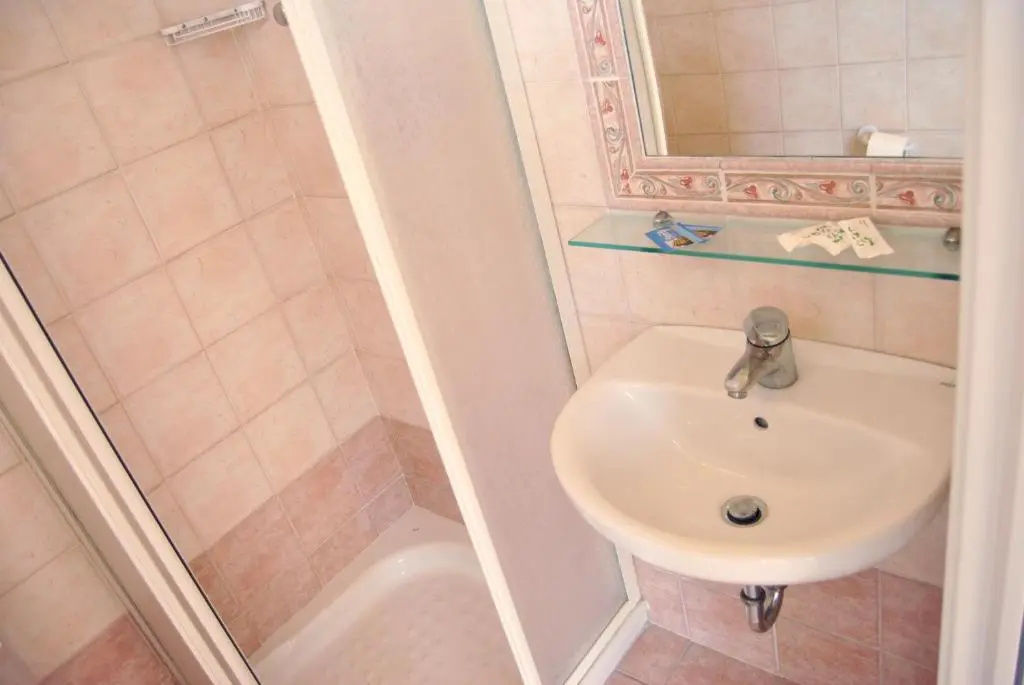 Standard Double room with sea view (full double bed)