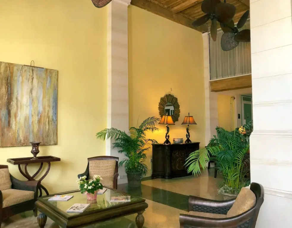 Lobby & Reception