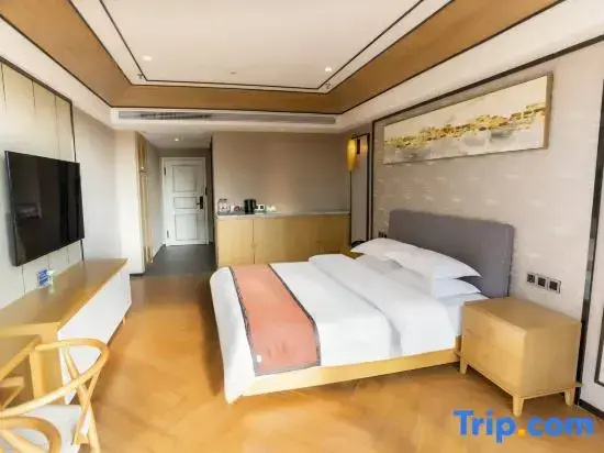 Standard Double room with balcony (full double bed)