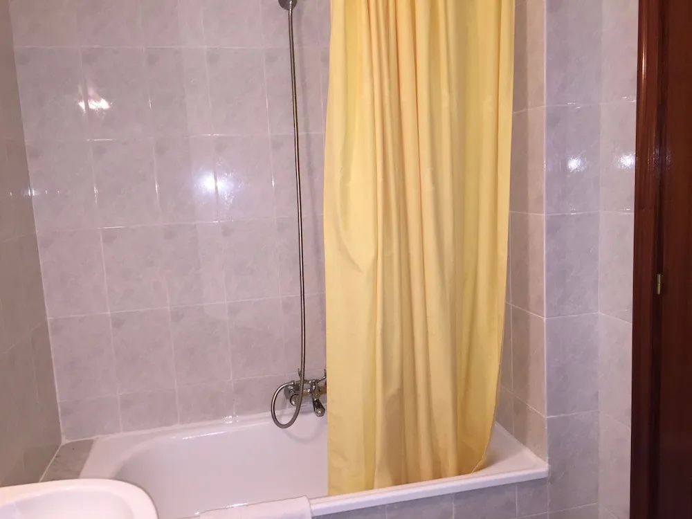 Economy Double room (twin beds)