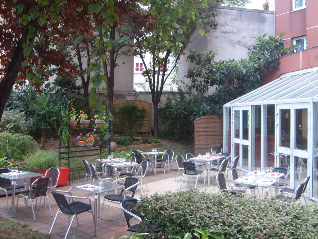 Median Paris Congrès - Général