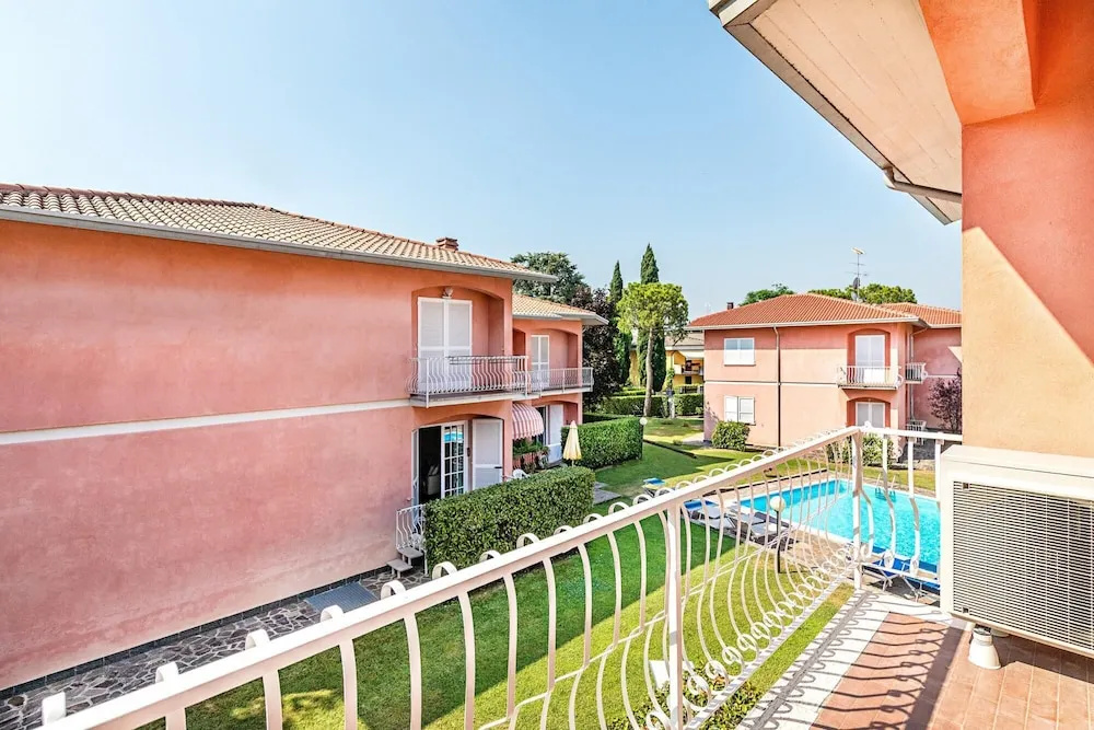 Il Quadrifoglio D4 con Piscina by Wonderful Italy