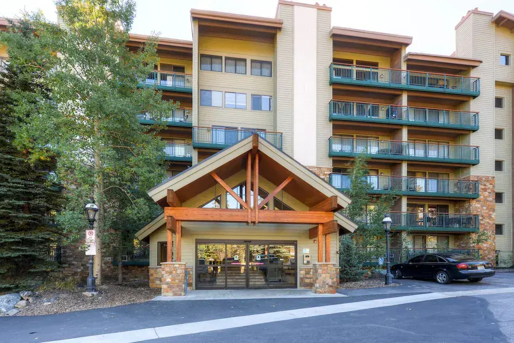 Trails End 207 1 Br condo by RedAwning