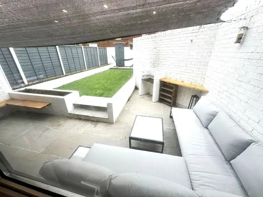 Leamington Spa-3 Bed-garden-pets-free Parking