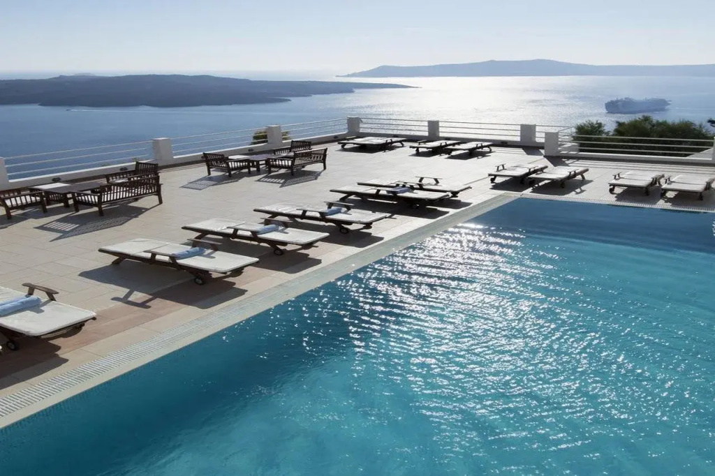 Beach & Waterfront