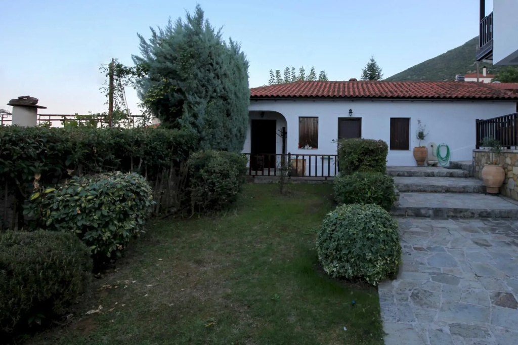 Dandy on the Hill in Parnassus | Guest House Dafne| 3 people
