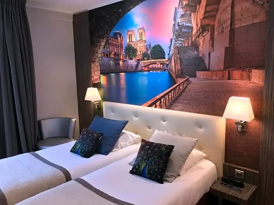 Superior Double room (twin beds)