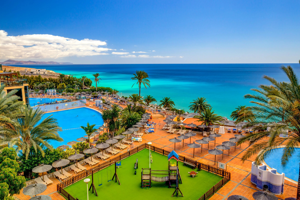 Beach & Waterfront