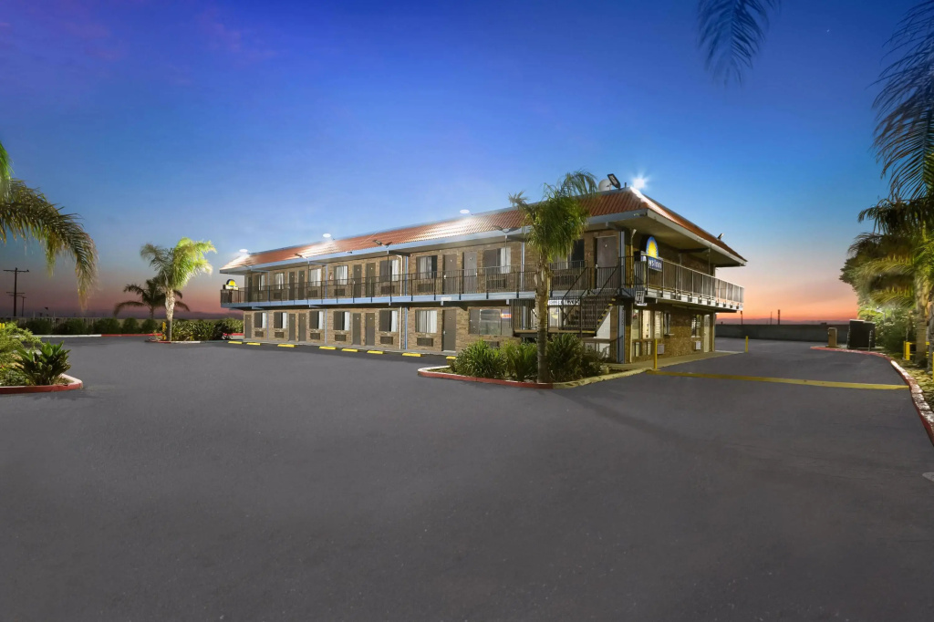 Days Inn by Wyndham Lost Hills
