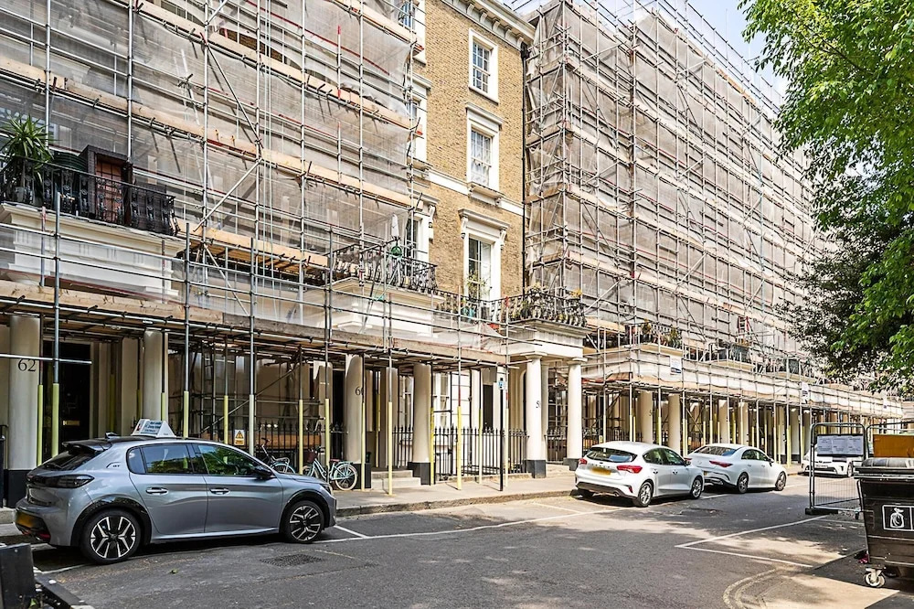 Stylish Bayswater Flat With Outdoor Space