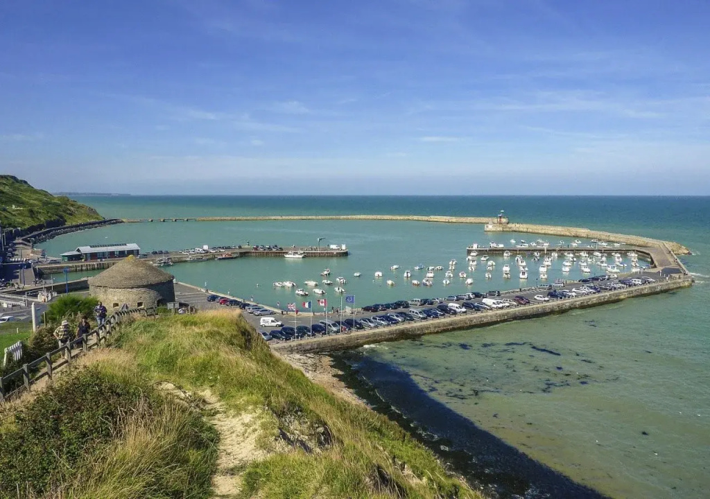 Beach & Waterfront