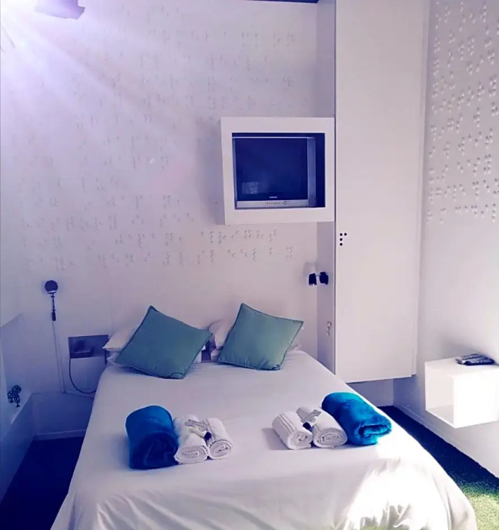 Daddy Long Legs Art Hotel - Chambres