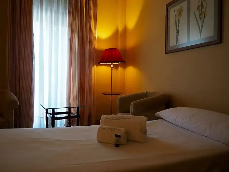 Hotel Ele Puente Romano - Chambres