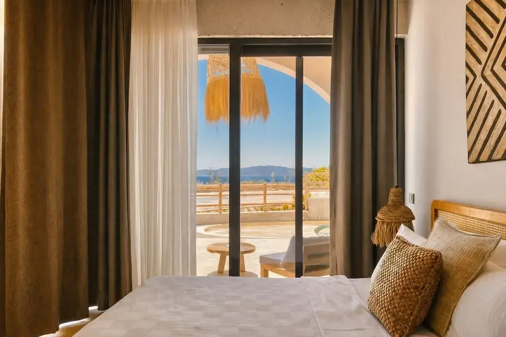 Standard Double room with balcony and with sea view (full double bed)