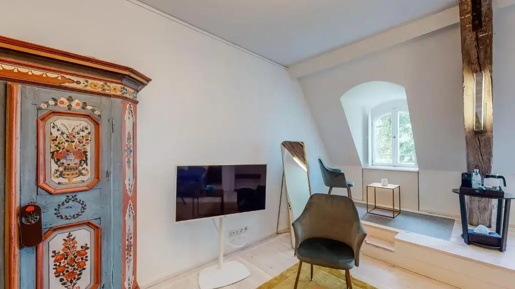 Standard Single room with view