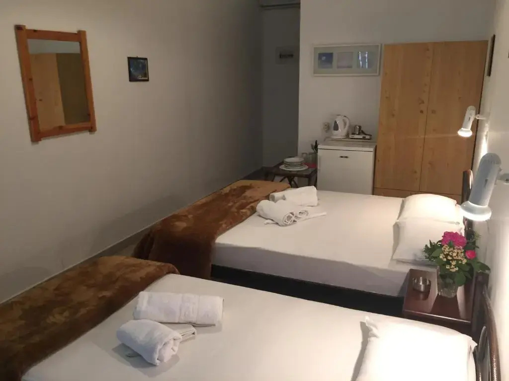 Economy Double room (full double bed)