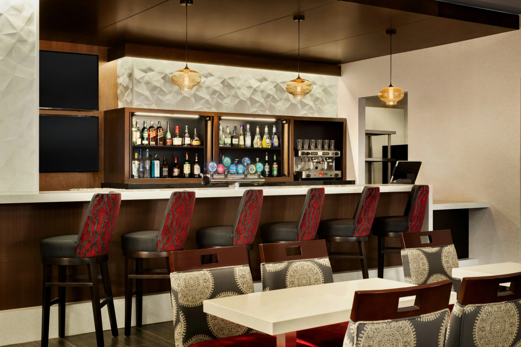 DoubleTree by Hilton Toronto Airport West - Général