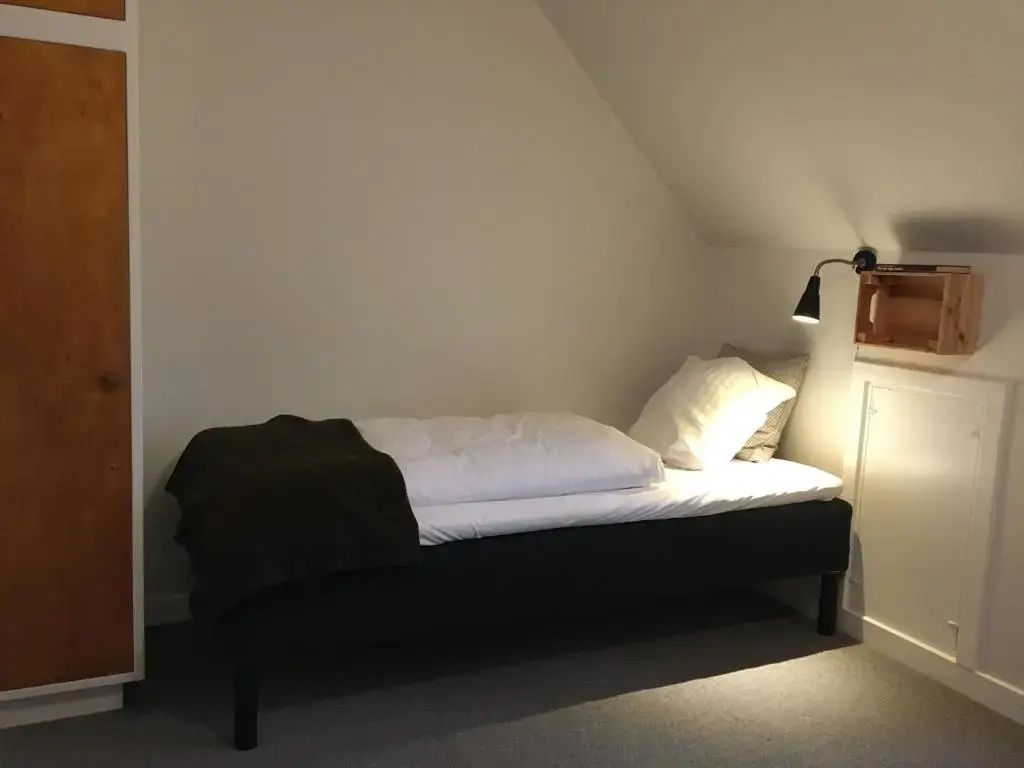 3 Bedrooms Apartment