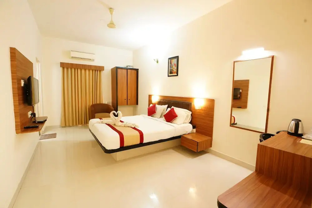 Grand Bee Hotel - Chambres