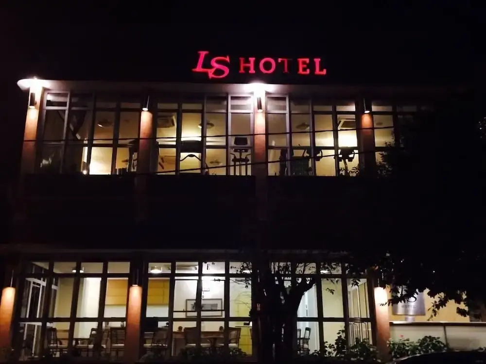 LS Hotel