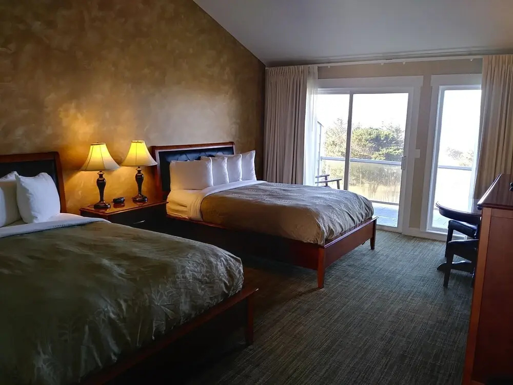 Deluxe Quadruple room oceanfront