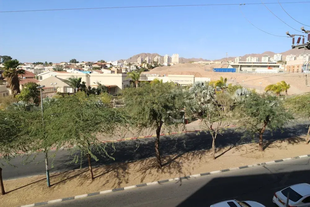 YalaRent Argaman 2BR & Balcony APT - Families only