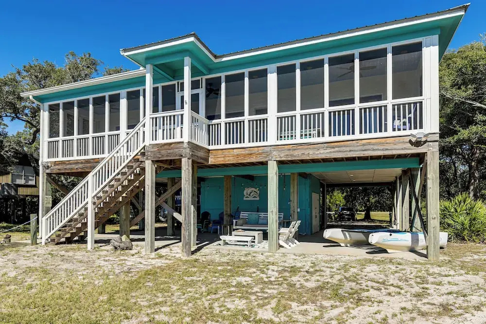 Gulf Shores Gem w/ Beachfront Patio & Sunset Pier!